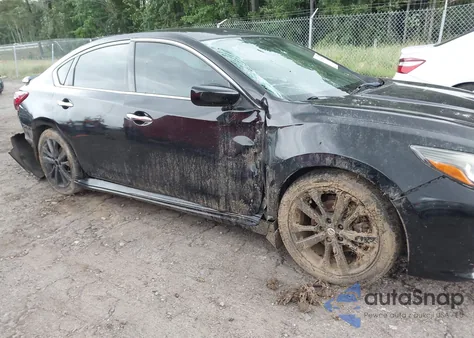 2017 Nissan Altima 2.5 Sr из США, поврежденный, VIN 1N4AL3AP3HC480415